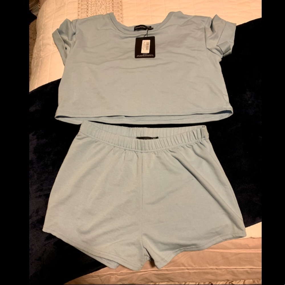 NWT! Baby blue PrettyLittleThing pajama set